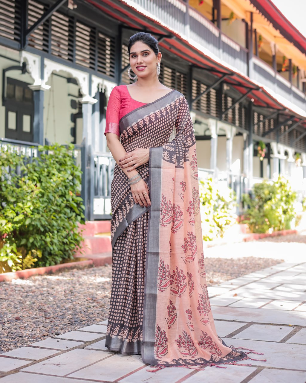Charcoal Grey Printed Linen Cotton Saree
