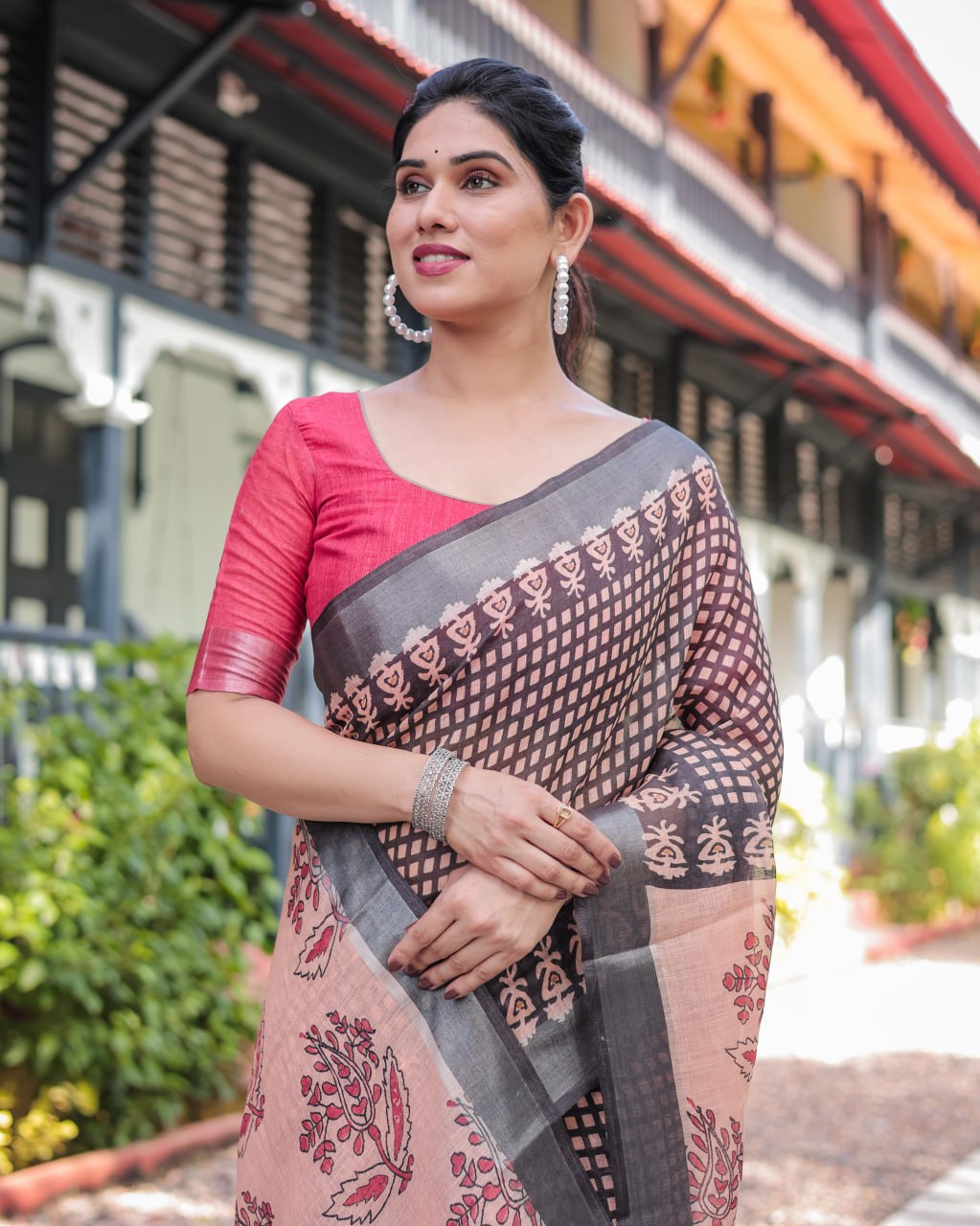 Charcoal Grey Printed Linen Cotton Saree