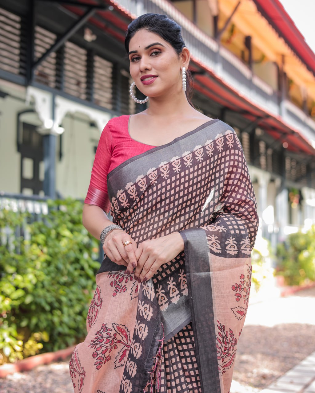 Charcoal Grey Printed Linen Cotton Saree