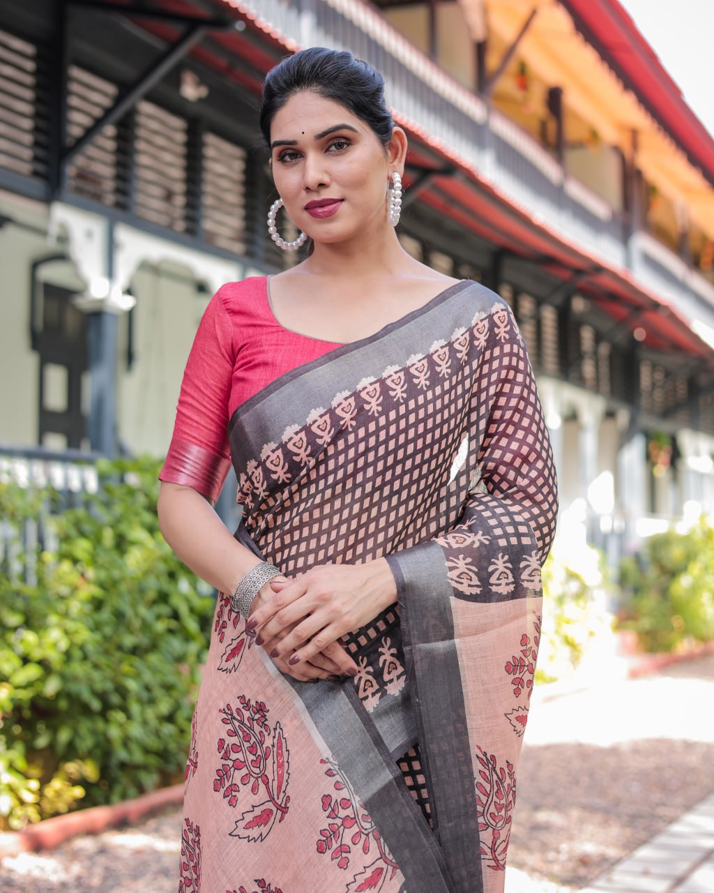 Charcoal Grey Printed Linen Cotton Saree
